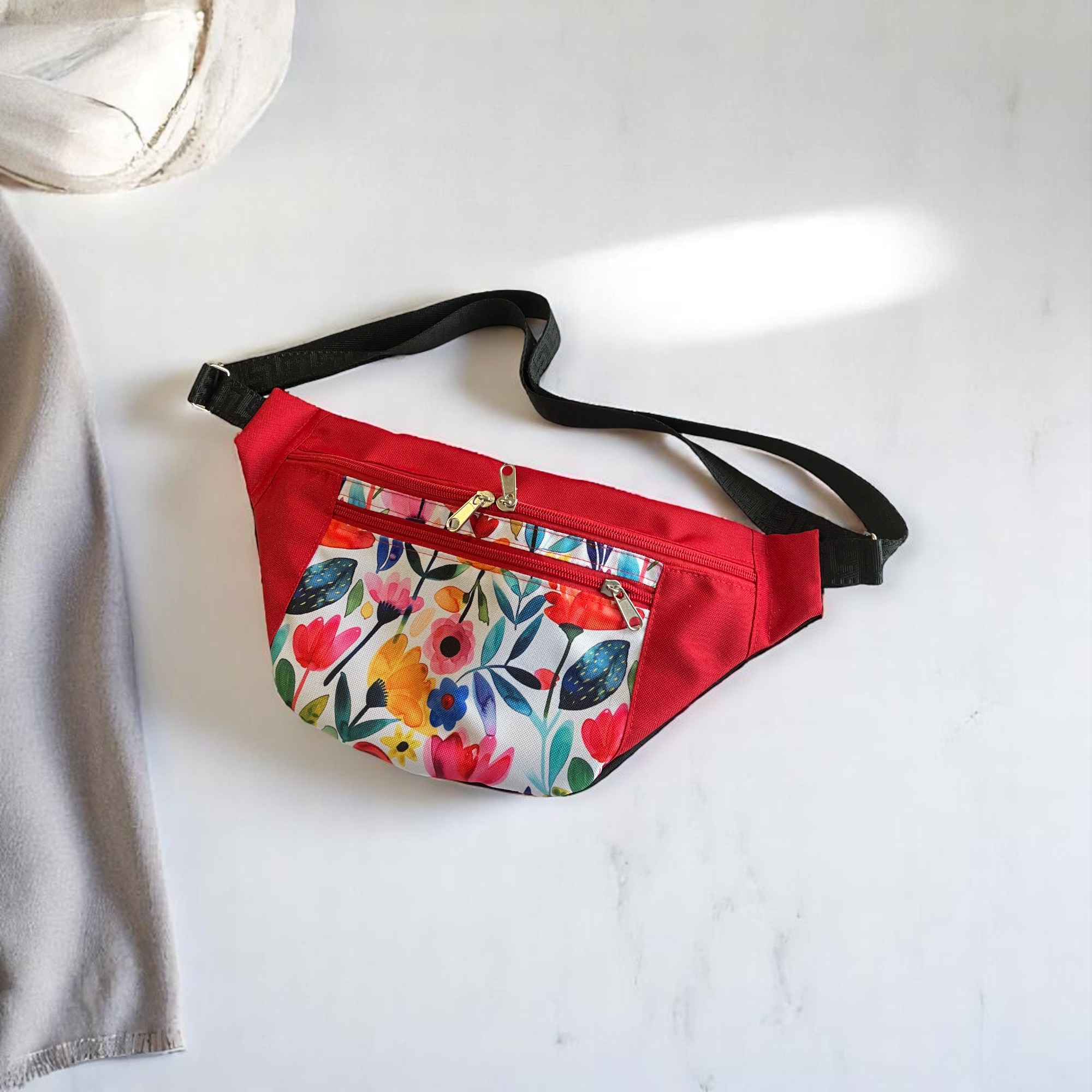 Crossbody ladvinka Kvetinová vášen 5 gituskovo-Photoroom